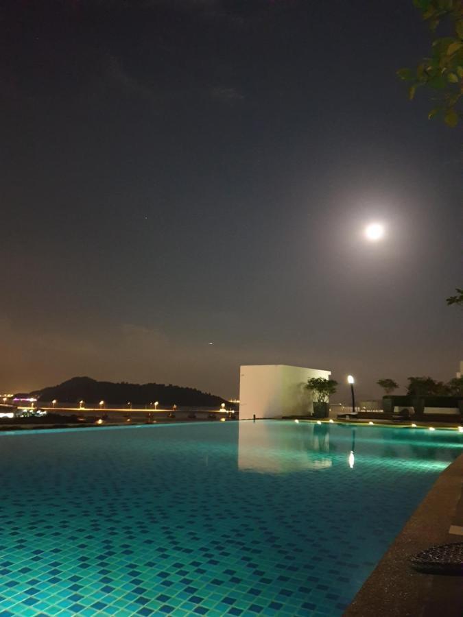 Direct Qbm & Ikea *Highfloor Sunrise Seaview Condo Bayan Lepas Exterior photo